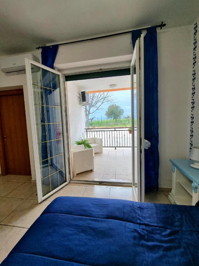 Pepe Rosa Bed & Breakfast แตร์โมลิ ภายนอก รูปภาพ